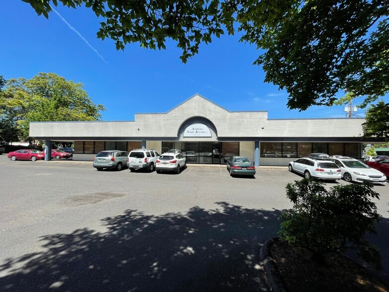 108 E Mill Plain Blvd, Vancouver, WA for rent - Building Photo - Image 2 of 9