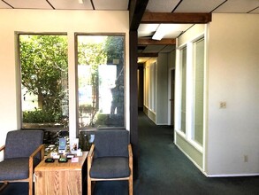 20200-20210 Redwood Rd, Castro Valley, CA for rent Building Photo- Image 1 of 2