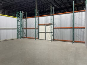 2507 Investors Row, Orlando, FL to rent Interior Photo- Image 2 of 2