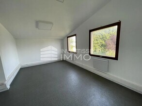 Light Industrial in Sainte-Geneviève-des-Bois to rent Interior Photo- Image 2 of 3