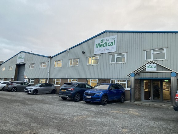 Parkway Close, Sheffield to rent Building Photo- Image 1 of 3