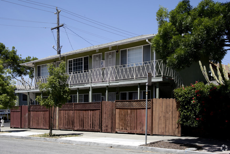 1220 62nd St, Emeryville, CA for sale - Building Photo - Image 2 of 12