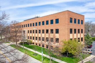 222 W Gregory Blvd, Kansas City, MO for rent Building Photo- Image 1 of 8