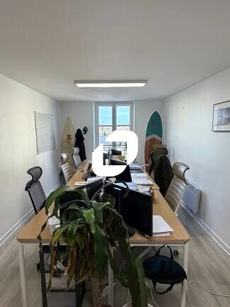 More details for 20-22 Place Charles De Gaulle, Saint-Germain-en-Laye - Office to Rent