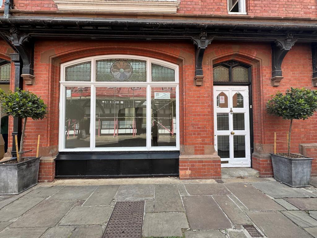 4 College St, Gloucester to rent Building Photo- Image 1 of 2