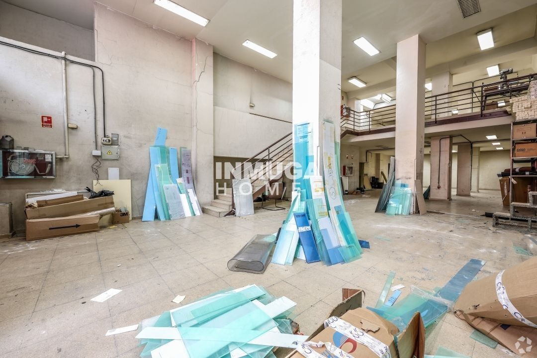 Madrid, MAD 28045 - Unit Puerta 01, Esc. 1, M -  - Interior Photo - Image 1 of 10