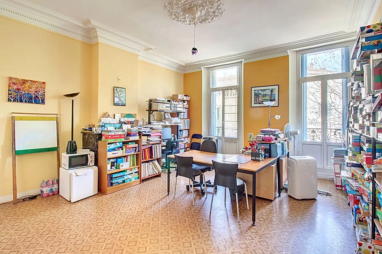 Office in Draguignan for sale Interior Photo- Image 1 of 11