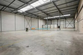 Industrial in Lisses to rent Interior Photo- Image 1 of 9