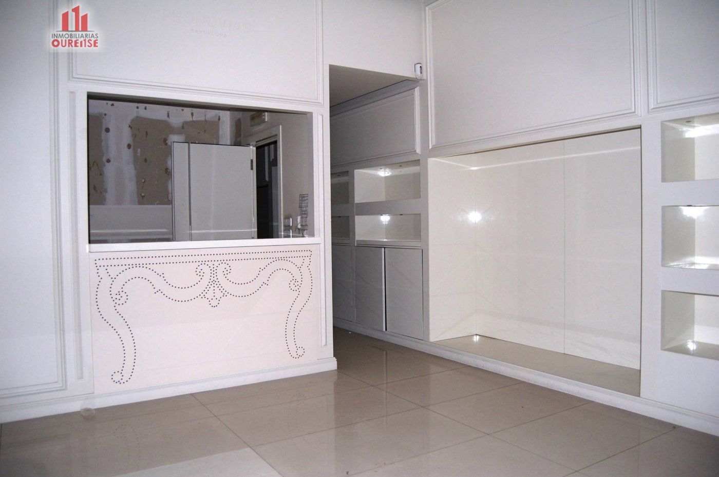 Retail in Ourense to rent Interior Photo- Image 1 of 6