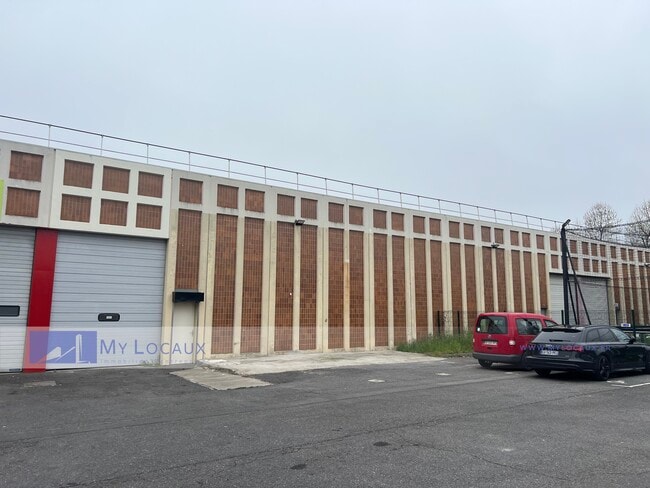 Location Local d'activités 298 m²