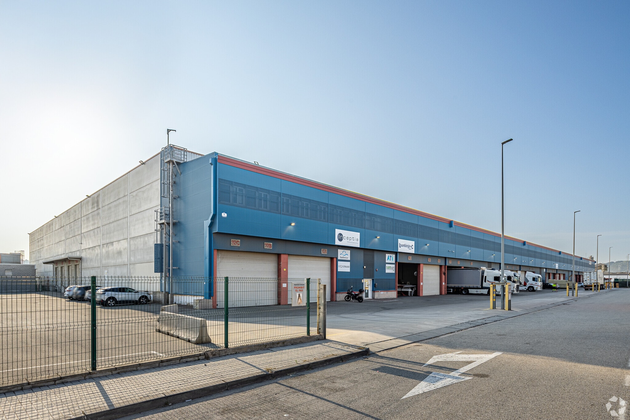 Carrer Torre Bovera, 41, Sant Andreu de la Barca, Barcelona to rent Primary Photo- Image 1 of 4