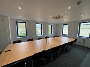 Lacy Way, Elland to rent Interior Photo- Image 1 of 2