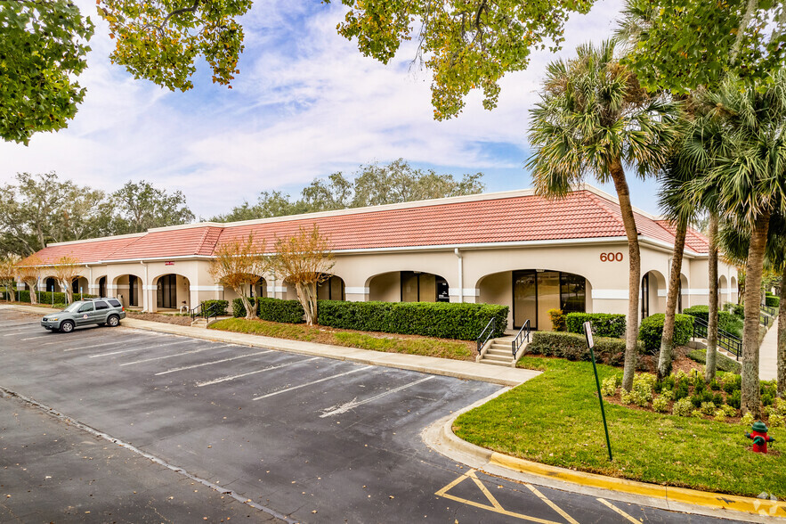 528 Northlake Blvd, Altamonte Springs, FL for rent - Building Photo - Image 1 of 10