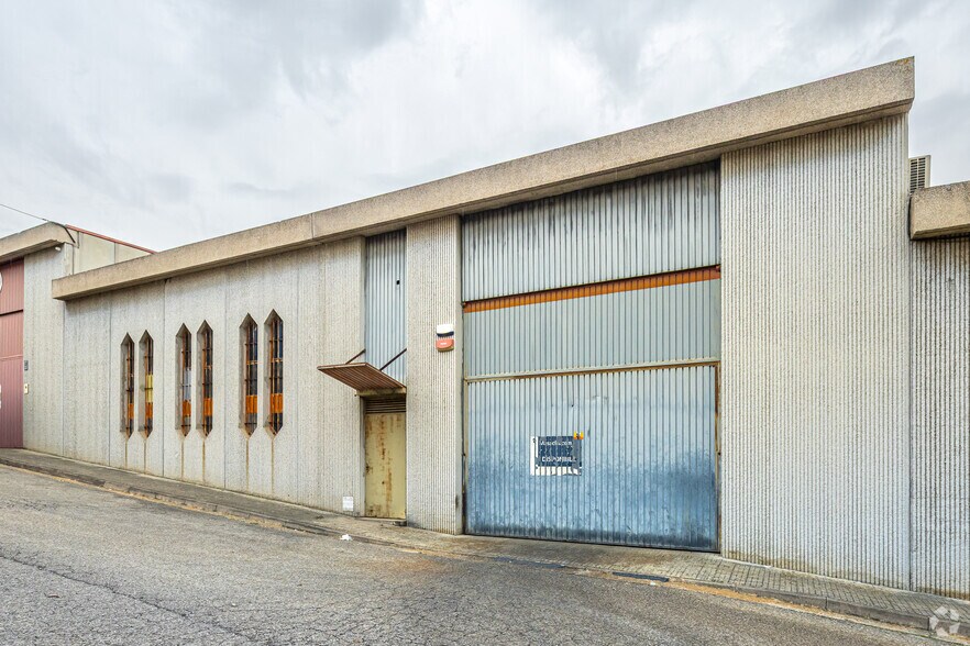 Industrial in Terrassa, Barcelona to rent - Building Photo - Image 2 of 3