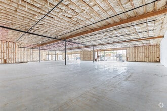 9852 Chapman Ave, Garden Grove, CA to rent Interior Photo- Image 2 of 3