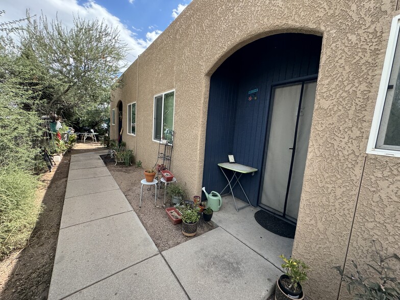 3038 N Estrella Ave, Tucson, AZ for sale - Building Photo - Image 1 of 1