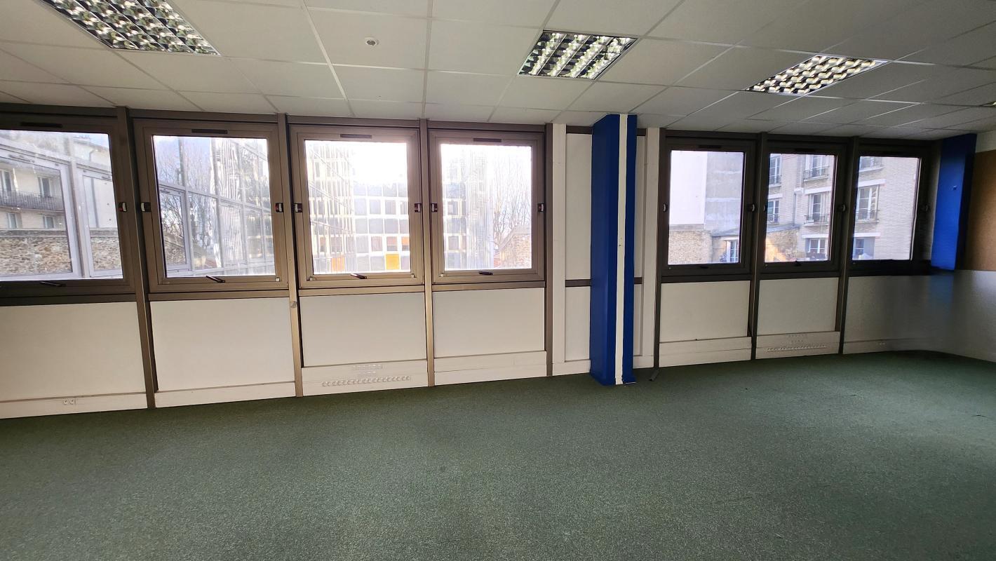 Office in Boulogne-Billancourt to rent Interior Photo- Image 1 of 5