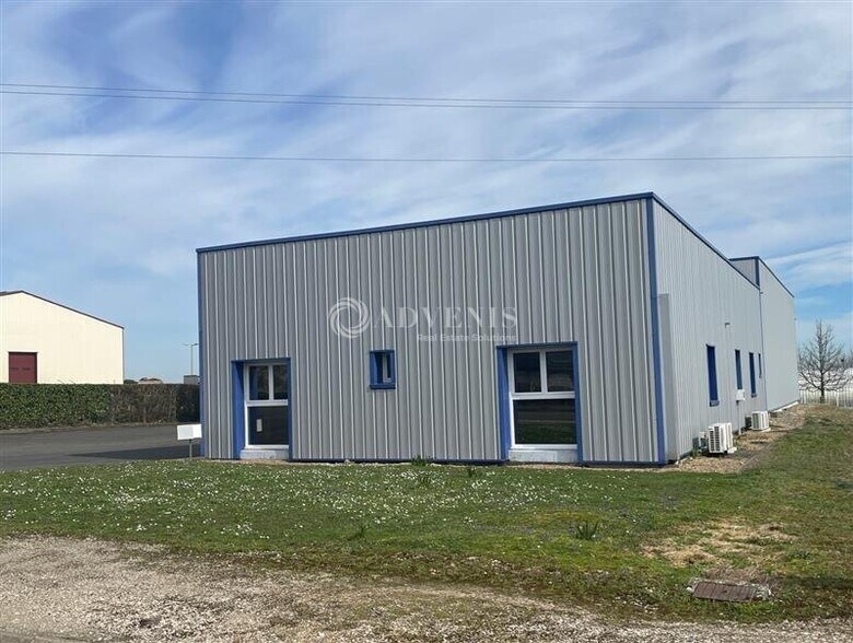 Route De Blois, Vendôme for sale - Building Photo - Image 2 of 9