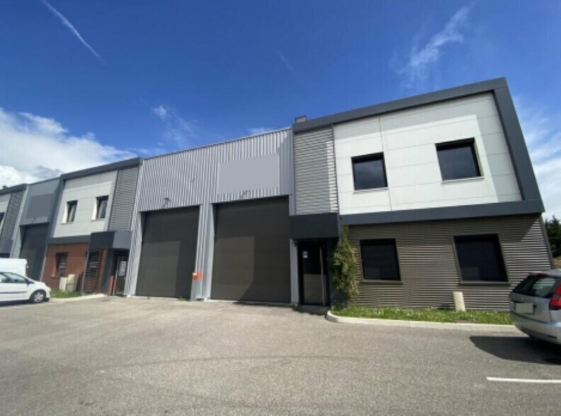 155 Route De Grenoble, Saint-Priest to rent - Building Photo - Image 2 of 22