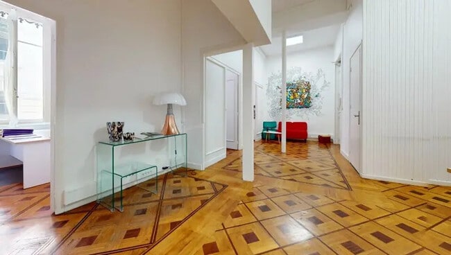 Location Bureaux 143 m²