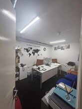 127-129 Mile End Rd, London to rent Interior Photo- Image 2 of 2