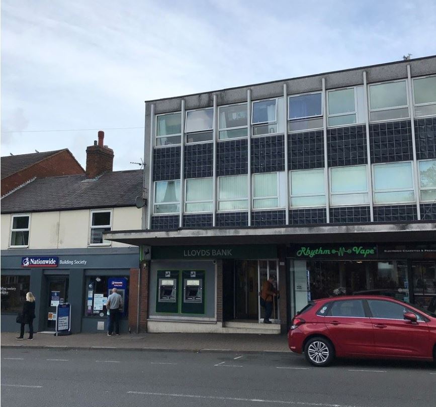 25 Dudley St, Dudley for sale Primary Photo- Image 1 of 1