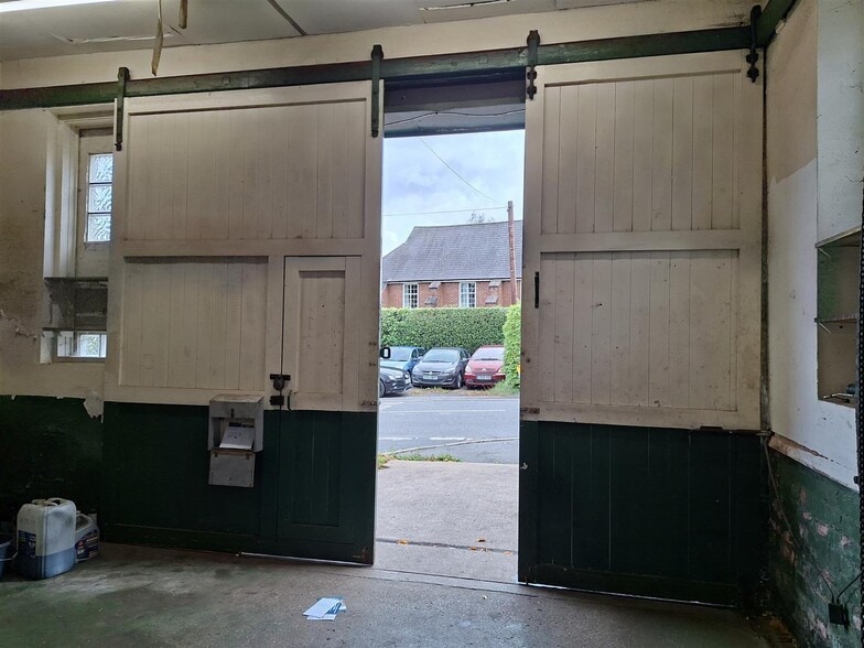 22 Main St, Thorpe Satchville for sale - Building Photo - Image 2 of 13