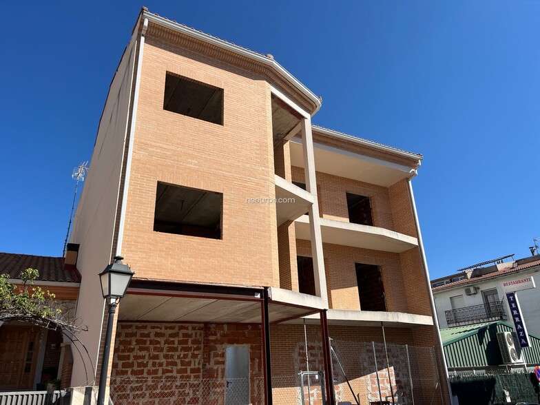 Land in El Tiemblo, Ávila for sale - Building Photo - Image 1 of 1