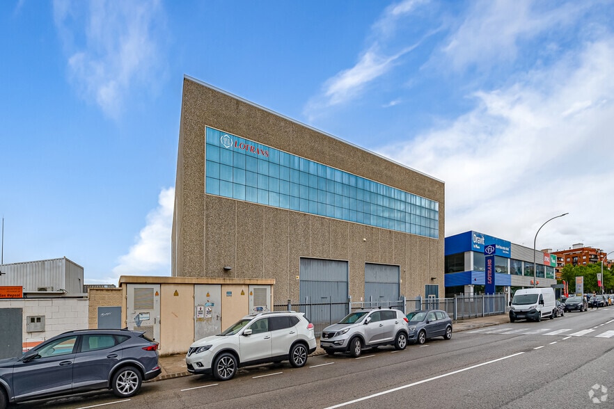 Industrial in Sant Boi de Llobregat, Barcelona for sale - Building Photo - Image 2 of 5