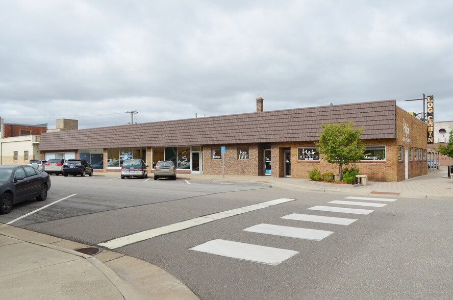 613-623 Maple St, Brainerd, MN for rent - Building Photo - Image 1 of 4