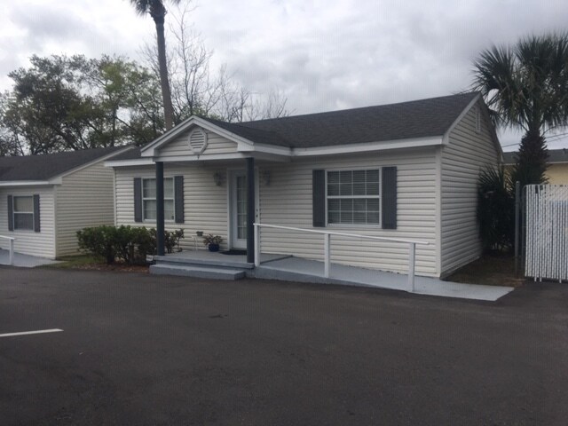 721 Ridgewood Ave, Holly Hill, FL for sale Primary Photo- Image 1 of 1