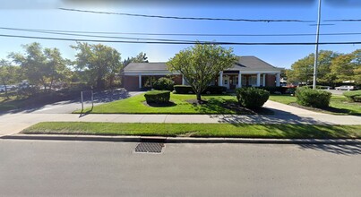 1336 Montauk Hwy, Oakdale, NY for sale Building Photo- Image 1 of 17