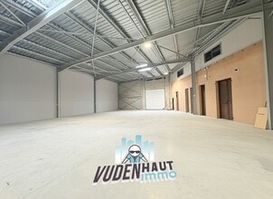 Light Industrial in Portet-sur-Garonne for sale Interior Photo- Image 2 of 9