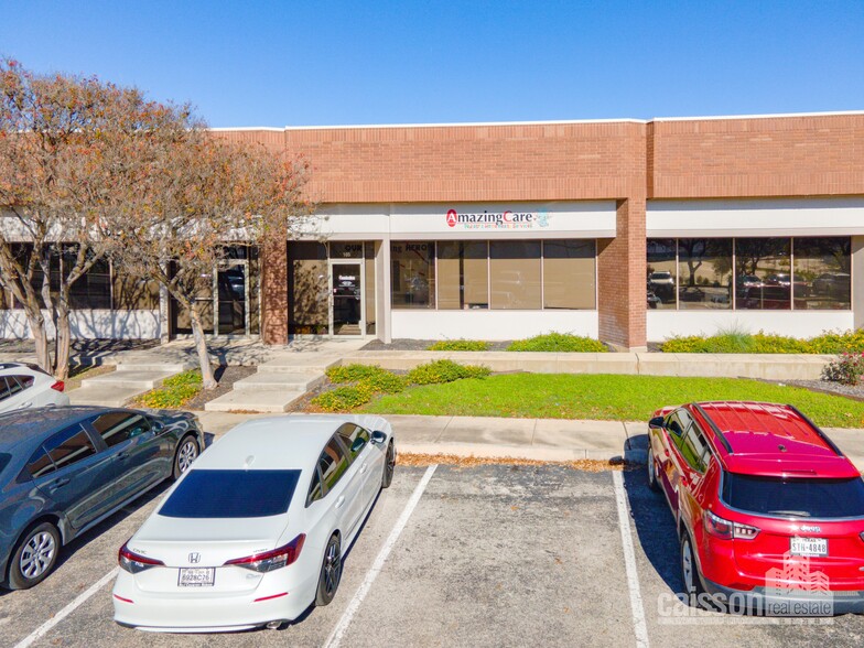 121 Interpark Blvd, San Antonio, TX for rent - Building Photo - Image 1 of 23