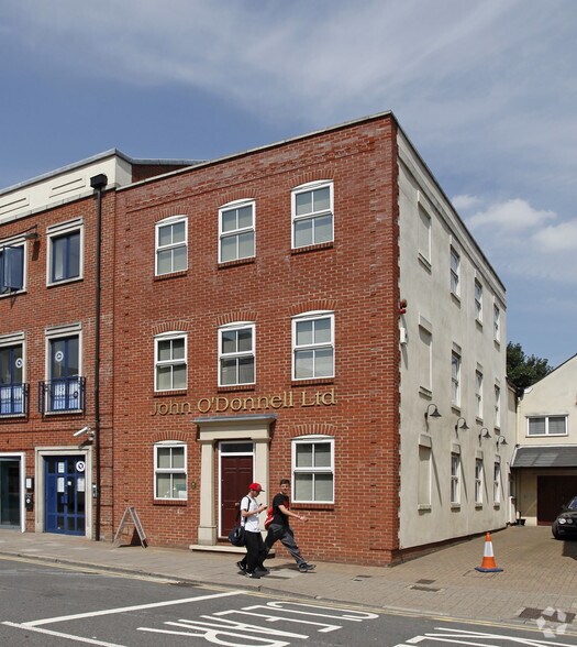 17 Victoria Rd, Chelmsford for sale - Primary Photo - Image 1 of 1