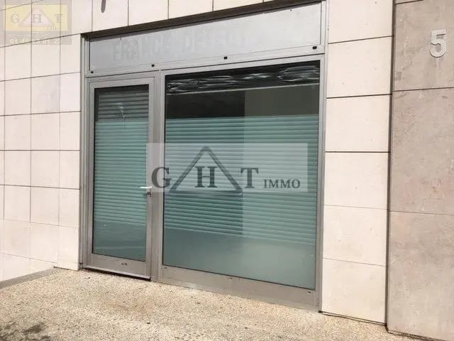 Vente Bureaux 40 m² - Photo 1
