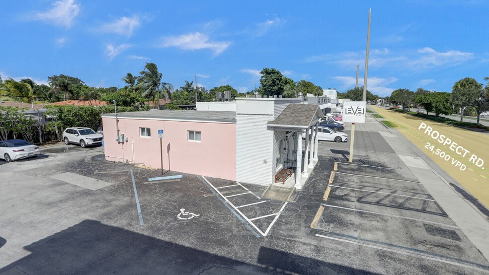 321 NE 44th St, Fort Lauderdale, FL for rent - Building Photo - Image 2 of 14