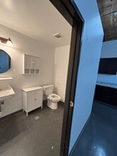 8200 E Pacific Pl, Denver, CO to rent Interior Photo- Image 1 of 4