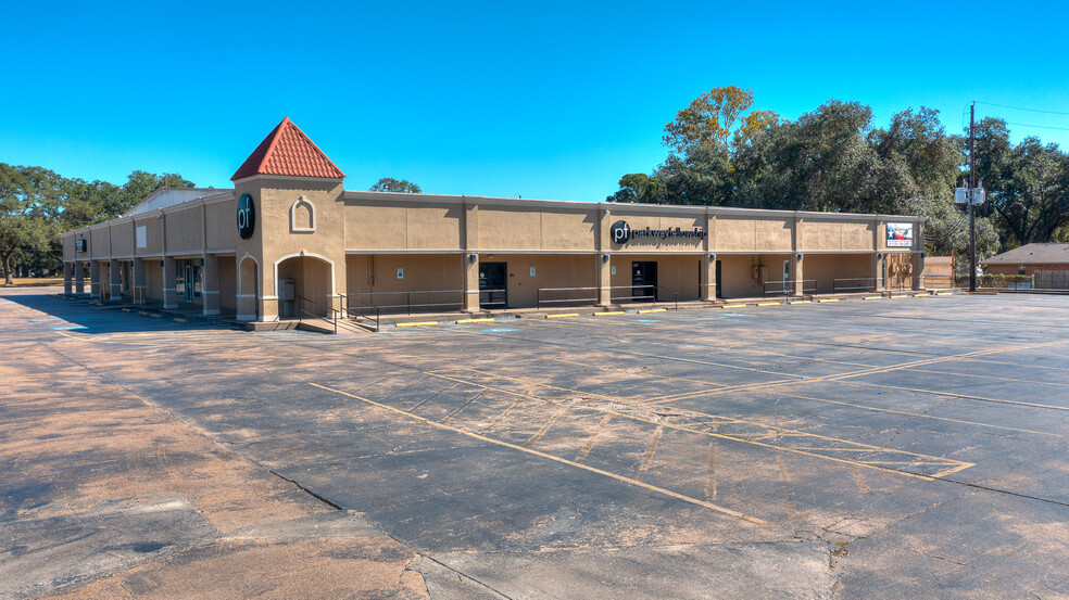 5819 10th St, Katy, TX for rent - Building Photo - Image 2 of 43