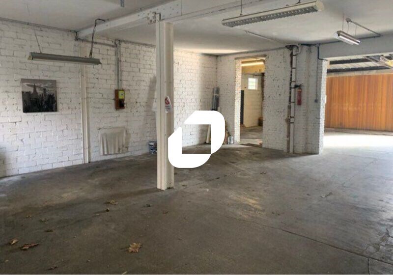 Light Industrial in Gentilly to rent Building Photo- Image 1 of 6
