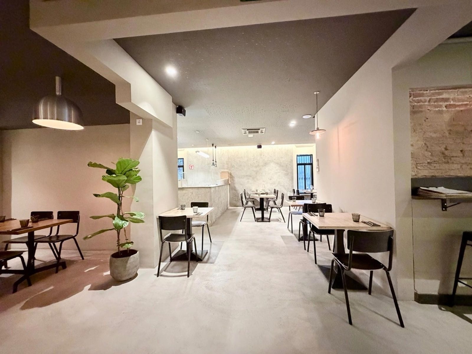 Retail in Barcelona, Barcelona to rent Interior Photo- Image 1 of 25