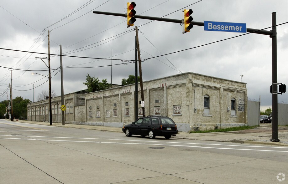 3210 E 65th St, Cleveland, OH for sale - Building Photo - Image 3 of 8