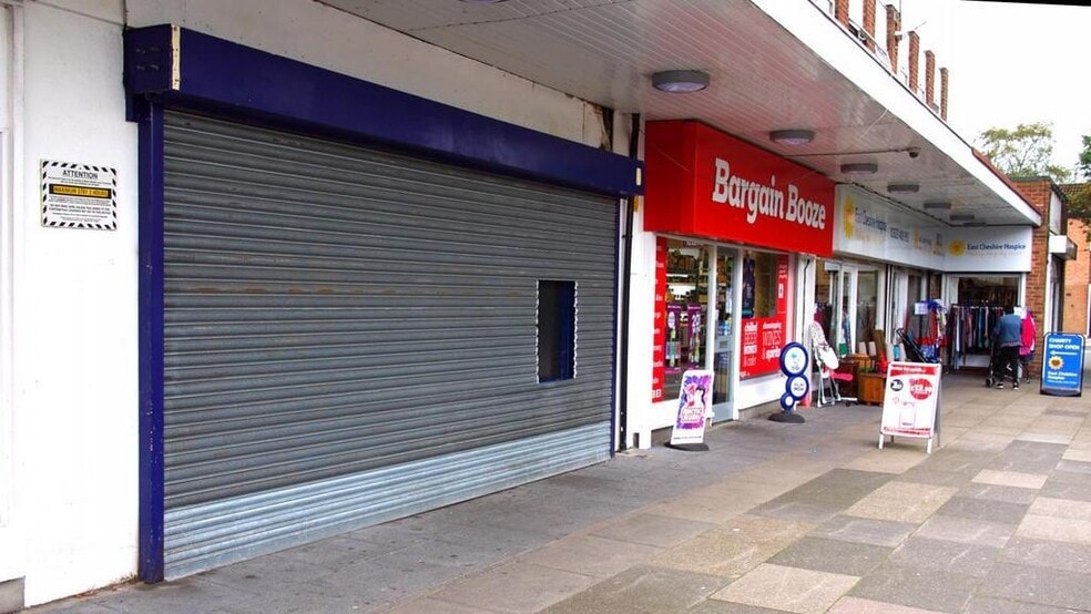 6 Thornton Sq, Macclesfield to rent - Building Photo - Image 1 of 11