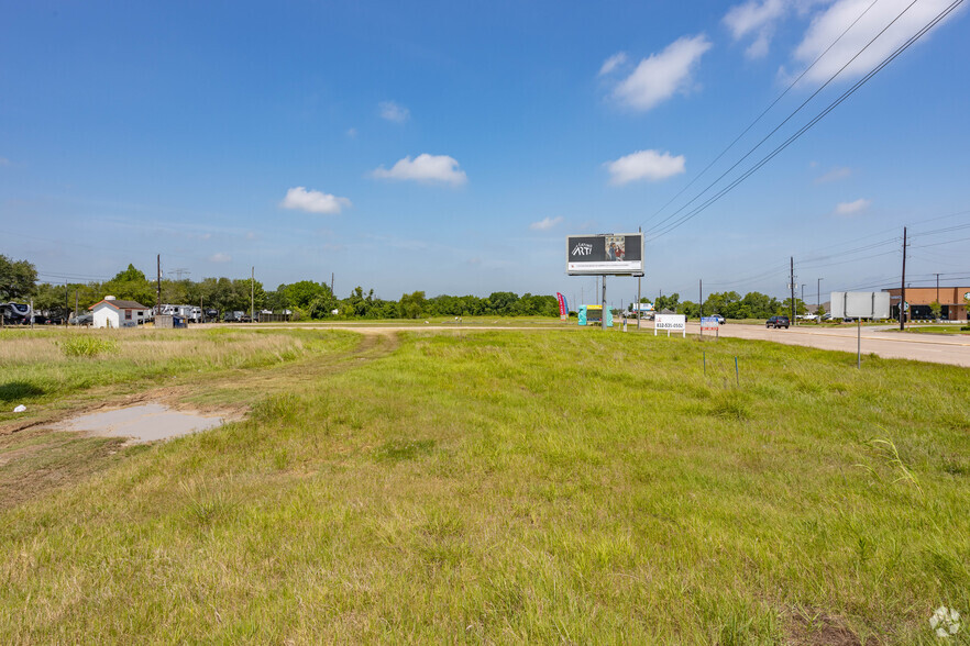 19300 Morris Ave, Manvel, TX for rent - Building Photo - Image 2 of 3