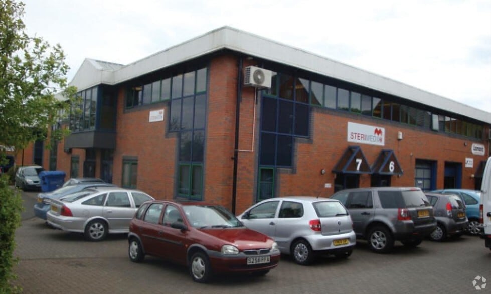 Arthur St, Redditch to rent - Building Photo - Image 2 of 2