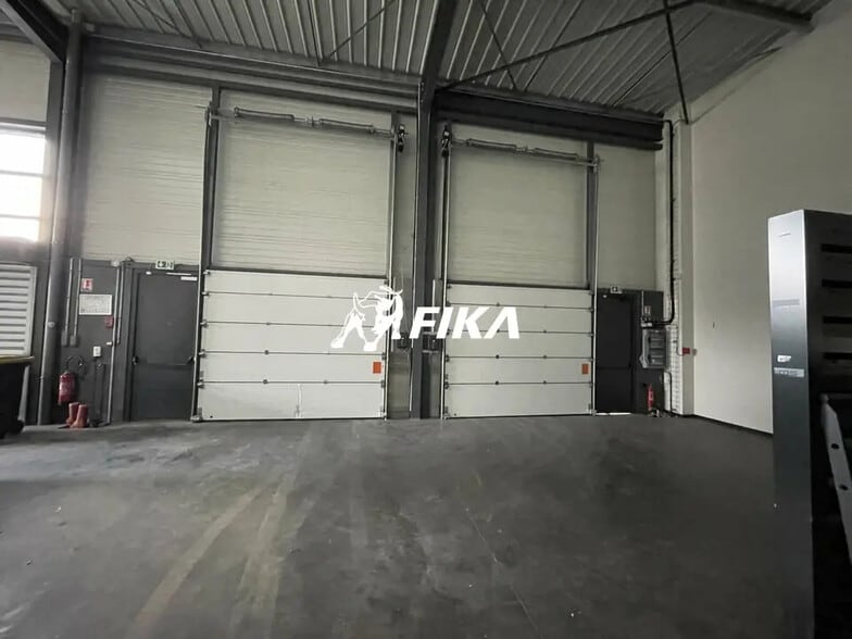 Light Industrial in Toulouse to rent - Building Photo - Image 3 of 12