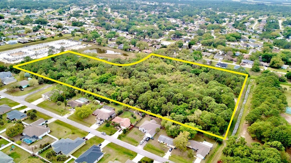 Pilgrim Ln, Palm Bay, FL for sale - Primary Photo - Image 1 of 4