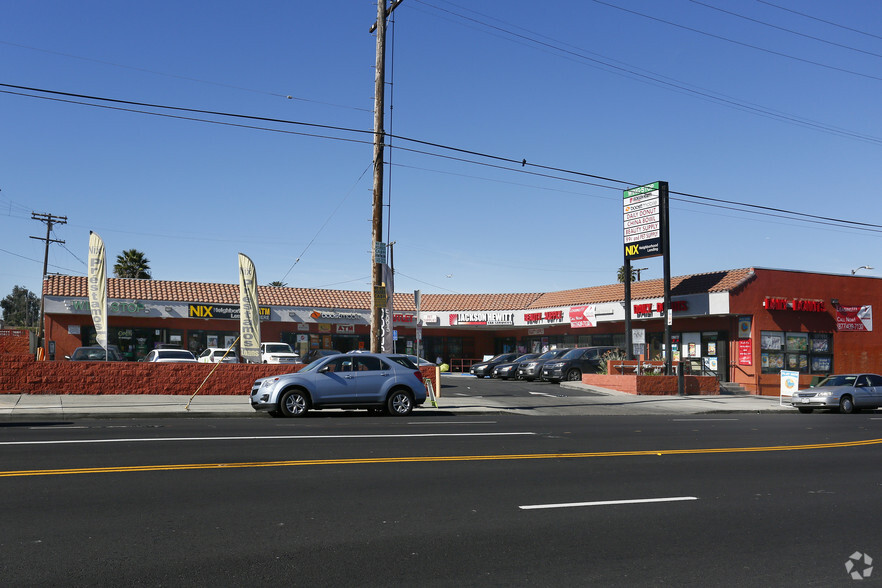 11315 S Figueroa St, Los Angeles, CA for rent - Primary Photo - Image 1 of 1