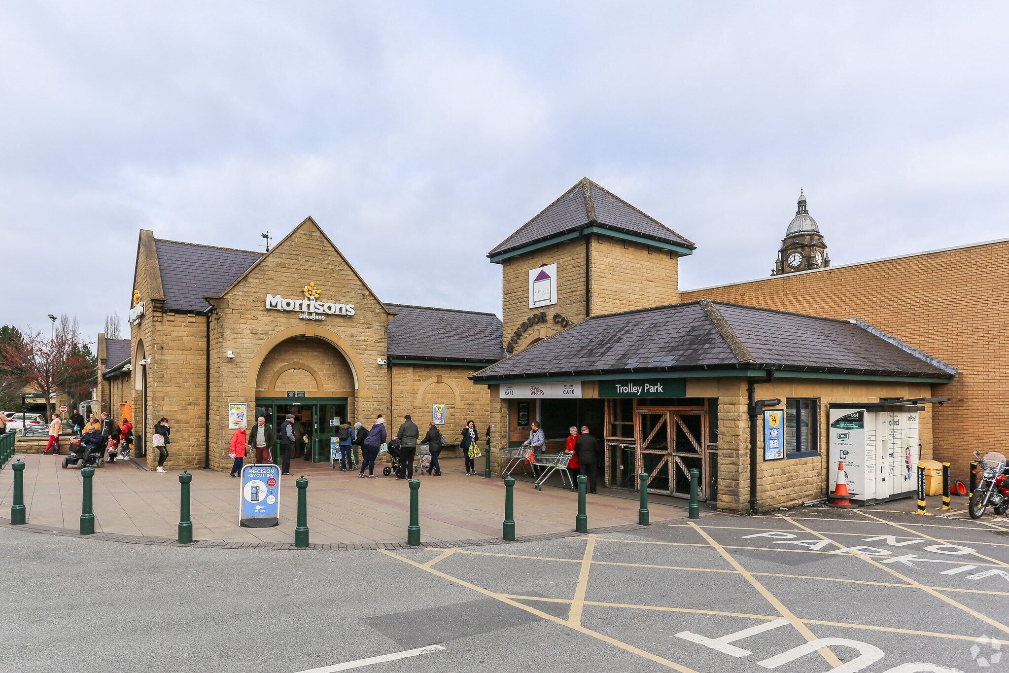 Windsor Ct, Morley for sale Primary Photo- Image 1 of 1