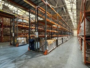 Wrangaton Business Park, Wrangaton to rent Interior Photo- Image 2 of 5